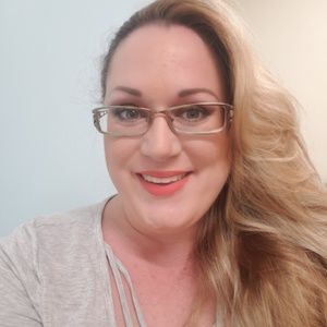 Meet your Posher, Jaclyn